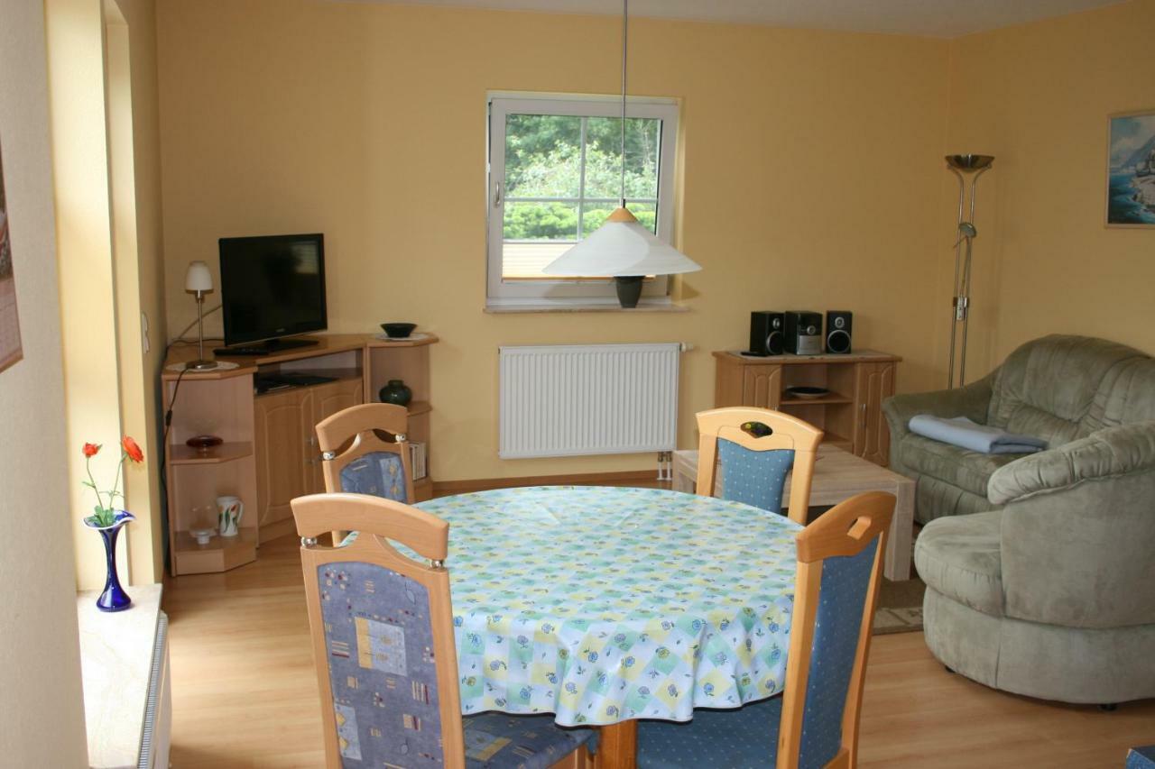 Ferienhaus Nachtigall Rechlin Esterno foto