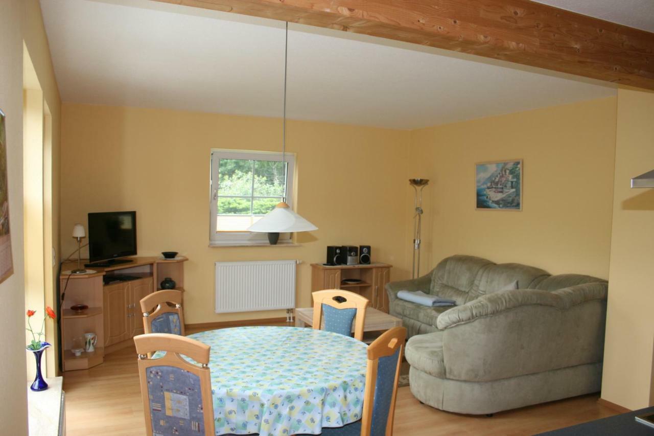 Ferienhaus Nachtigall Rechlin Esterno foto
